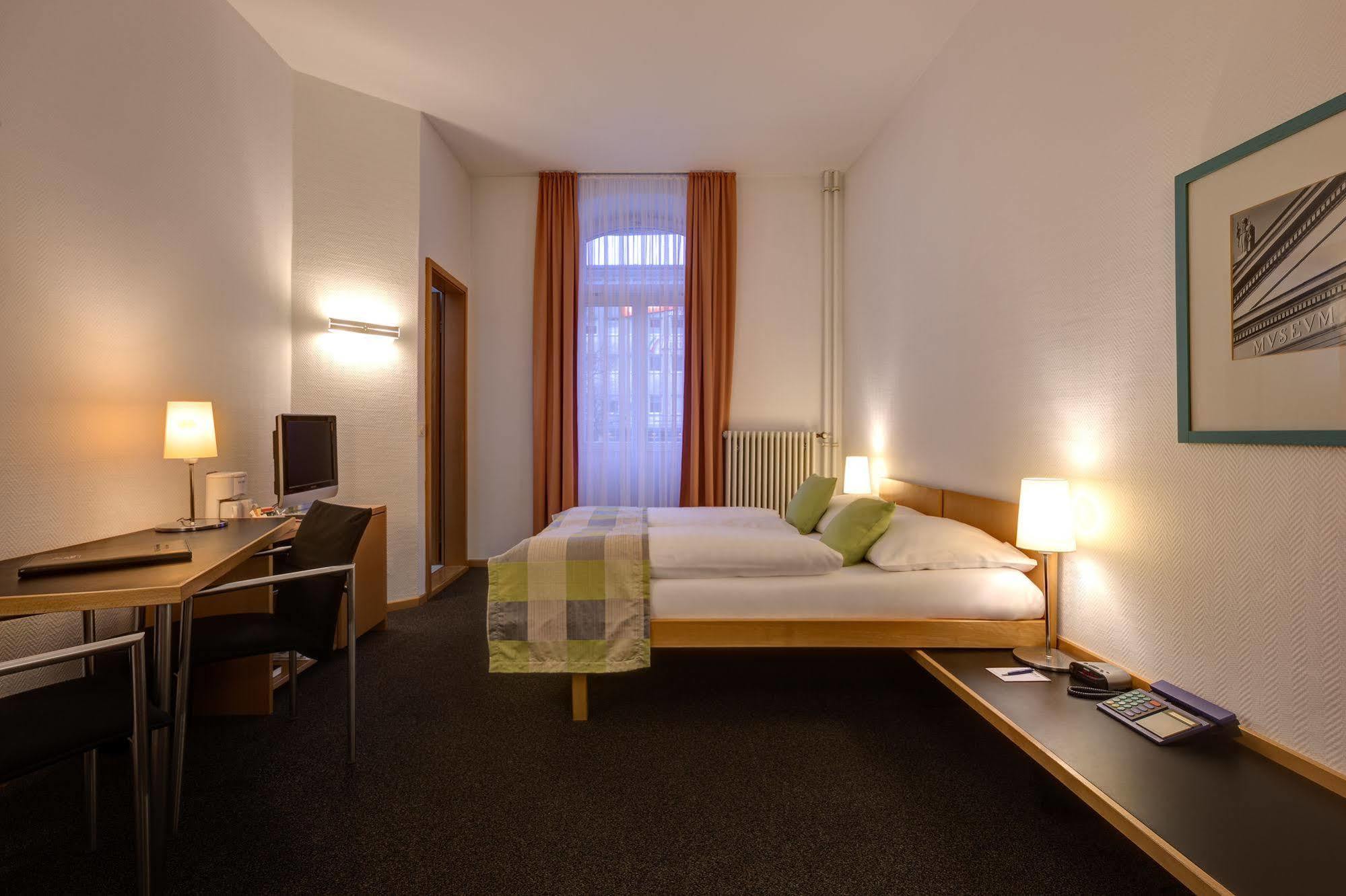 Western Kurfürst Wilhelm I. 4*